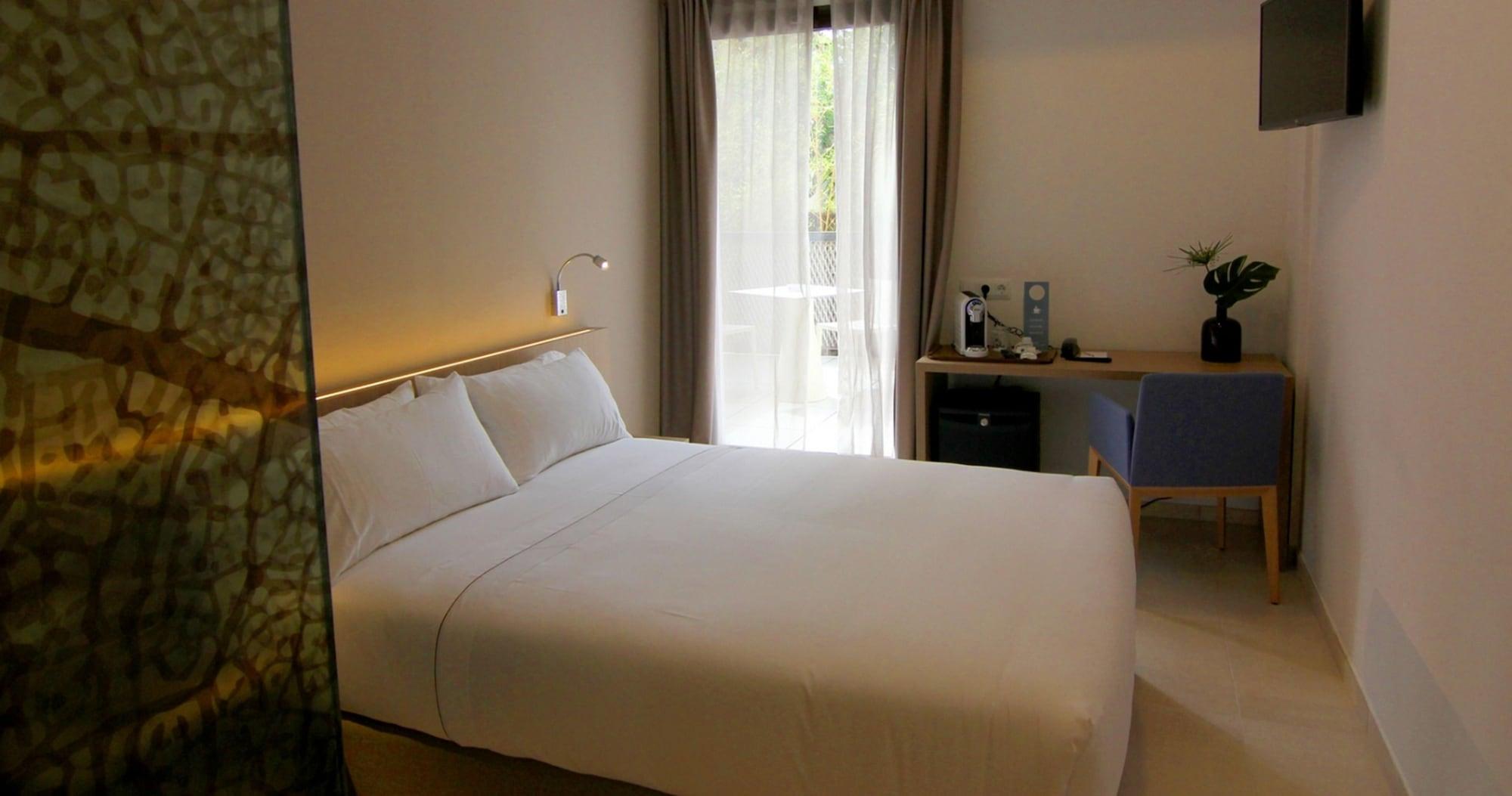Hotel Arrey Alella Esterno foto